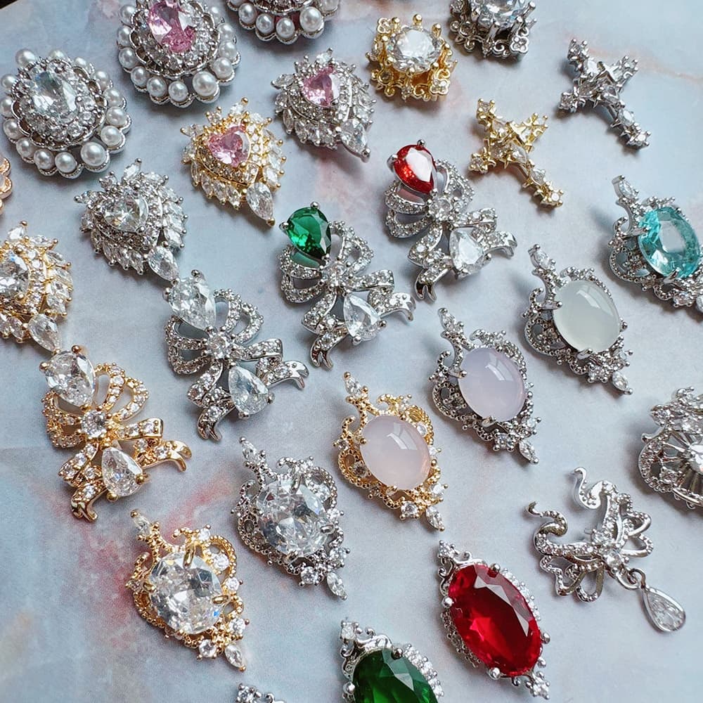 Nail Art Lotso - 10pcs Luxury Royal Style Crown Pendant
