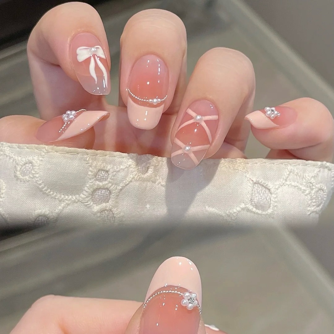 10Pcs White French Pink Heart  - Nail Art Pink ulasan dan harga