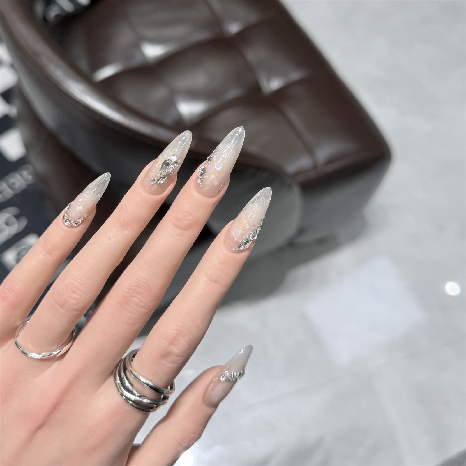 10 pcs Long Pointed Oval Nude  - Nail Art Glitter ulasan dan harga